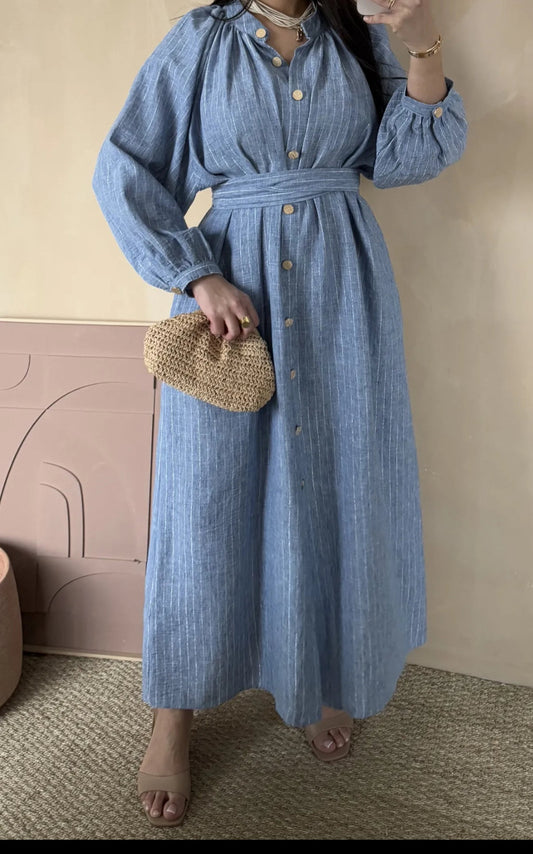 Robe longue avec ceinture