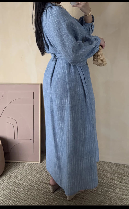 Robe longue avec ceinture